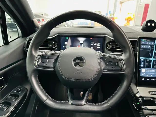 Nio EC6 — Фото автомобиля 14