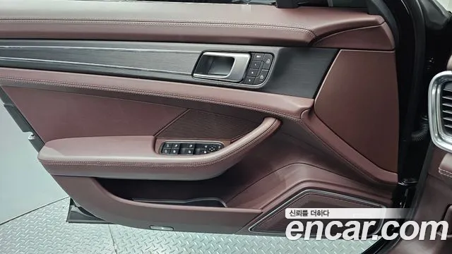 Porsche Panamera 971 — Фото автомобиля 13