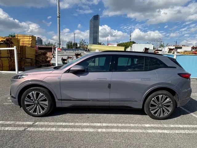 Buick E5 — Фото автомобиля 2