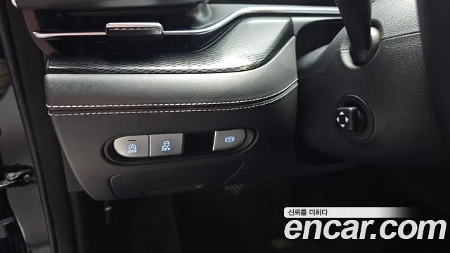 Genesis G90 Бензин 3.5 турбо AWD — Фото автомобиля 30