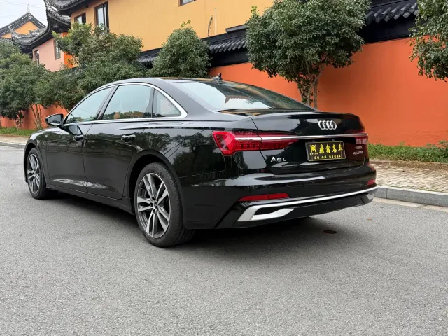 Audi A6L — Фото автомобиля 13