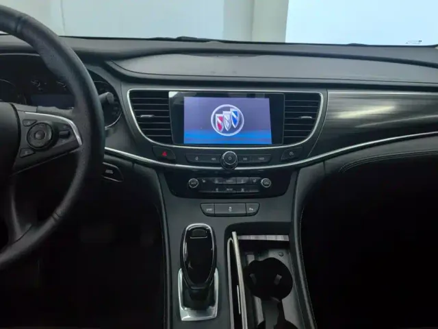 Buick LaCrosse — Фото автомобиля 13