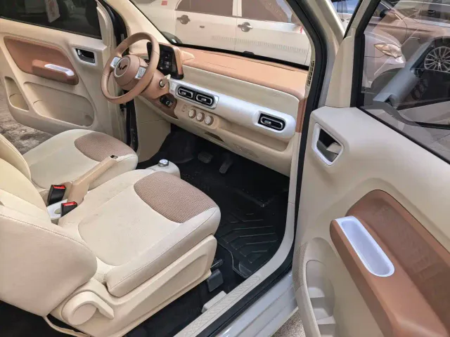 Wuling Hongguang Mini EV — Фото автомобиля 5