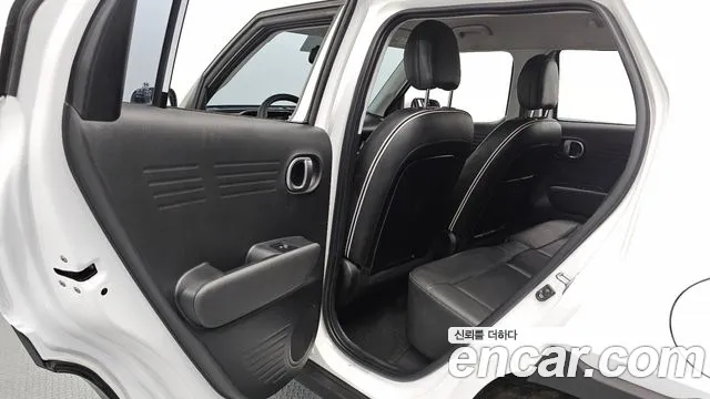 Hyundai Casper Casper Essential — Фото автомобиля 6