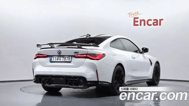 BMW M4 — Фото автомобиля 2