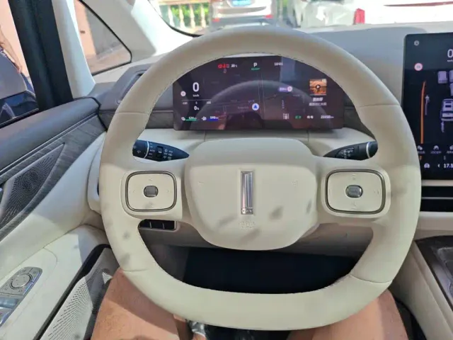 Wey Alpine — Фото автомобиля 6