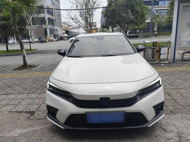 Honda Civic — Фото автомобиля 2
