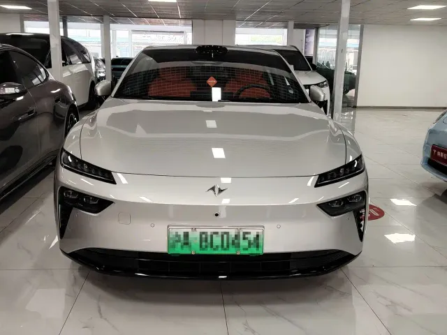 Dongfeng eπ 007 — Фото автомобиля 2