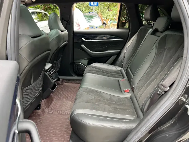 Geely Xingyue L — Фото автомобиля 11