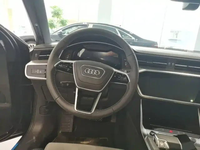 Audi A6L — Фото автомобиля 14