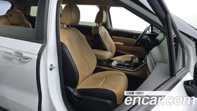 Kia Carnival 4th Gen — Фото автомобиля 16