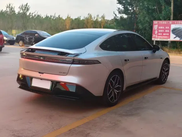 Dongfeng eπ 007 — Фото автомобиля 8