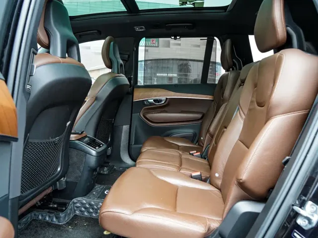 Volvo XC90 — Фото автомобиля 20