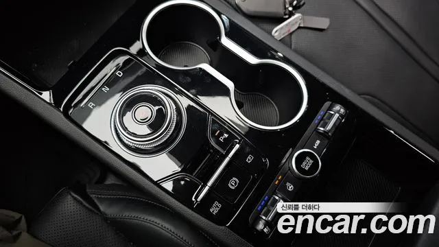 Kia K5 Новый K5 3 поколение 2.0 LPi(Для проката) — Фото автомобиля 9