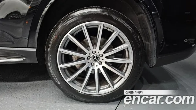 Mercedes-Benz GLS-Class — Фото автомобиля 20