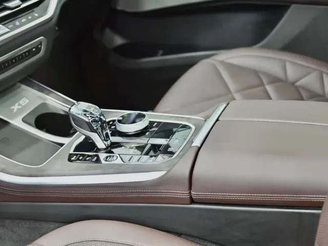 BMW X5 — Фото автомобиля 24