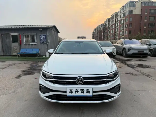 Volkswagen Bora — Фото автомобиля 2
