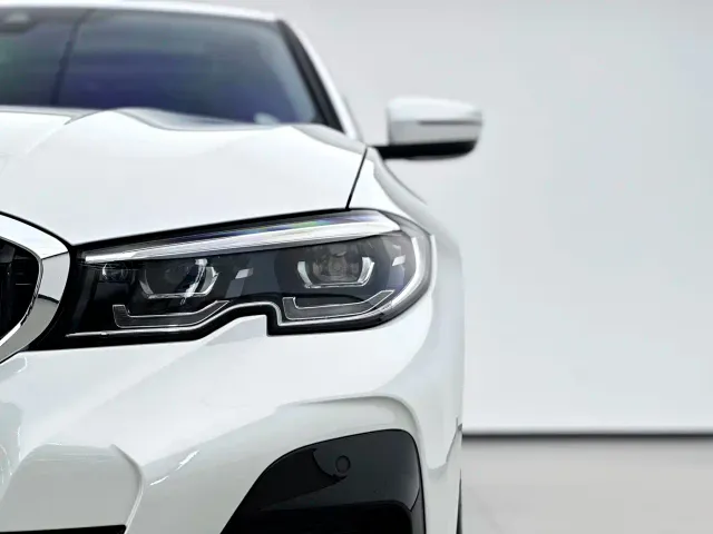 BMW 3 Series — Фото автомобиля 17