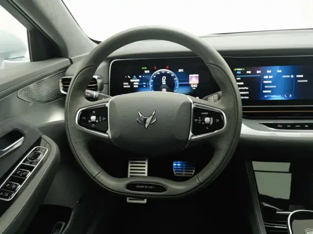ARCFOX Arcfox Alpha S 2021 708S+ 160kW — Фото автомобиля 11
