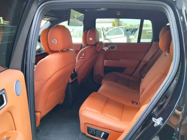 Li Auto L7 — Фото автомобиля 6
