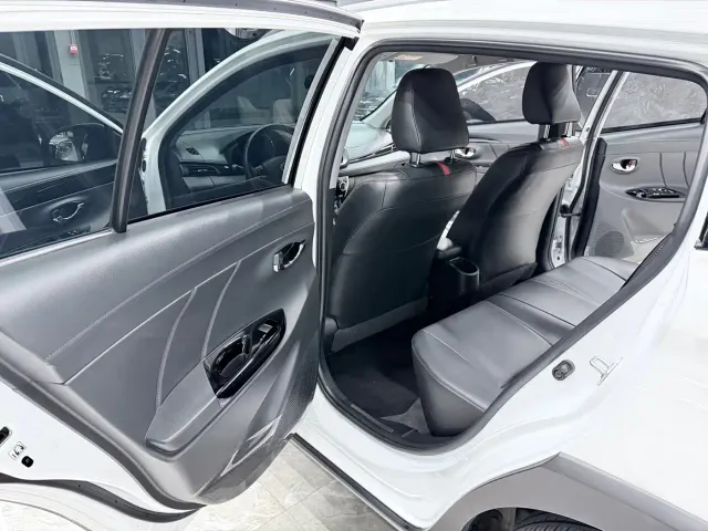 Toyota YARiS L Zhi Xuan — Фото автомобиля 16