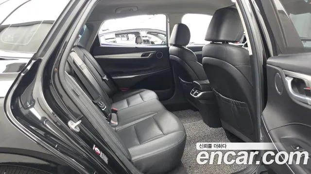 Hyundai Grandeur Exclusive — Фото автомобиля 12