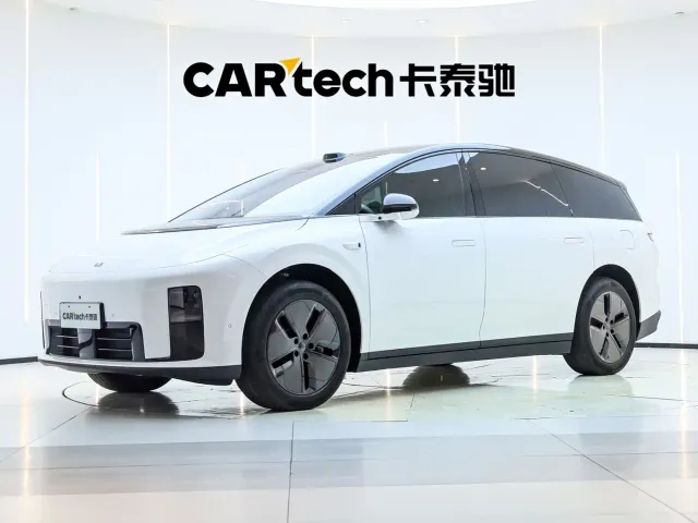 Li Auto Li i8 2025 Standard Edition — Фото автомобиля 11
