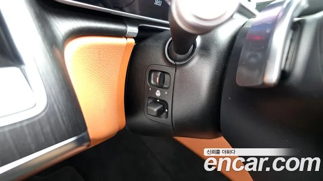 Mercedes-Benz S-Class — Фото автомобиля 16