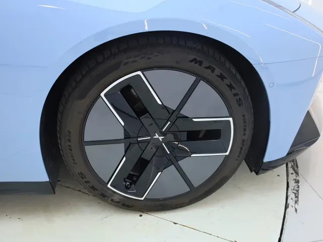Xpeng P7 — Фото автомобиля 28