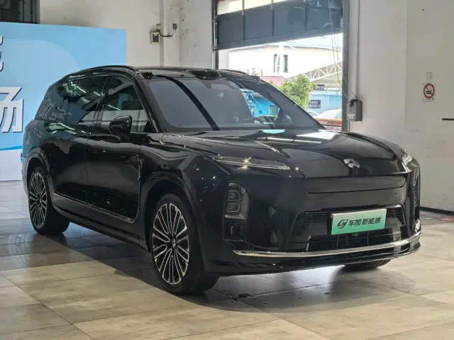 Nio ES8 — Фото автомобиля 3