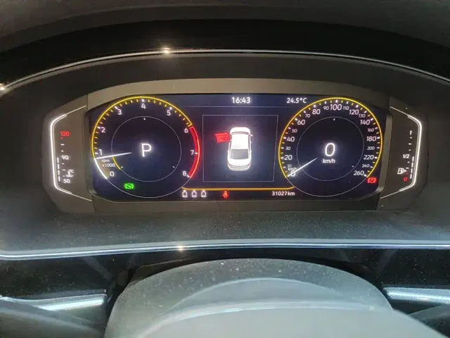 Volkswagen Passat — Фото автомобиля 4