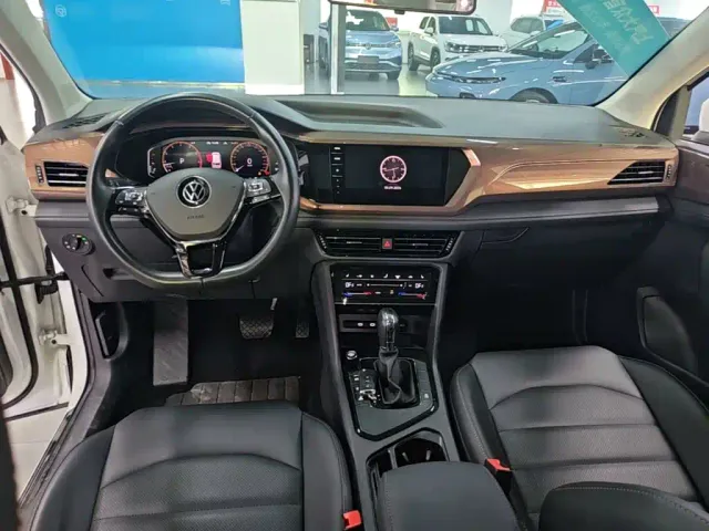 Volkswagen Tharu — Фото автомобиля 9