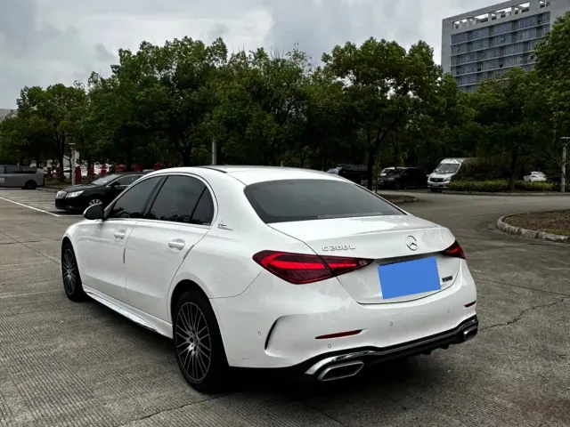 Mercedes-Benz C-Class — Фото автомобиля 4