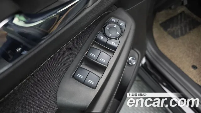 ChevroletGMDaewoo Trailblazer Trailblazer 1.3 турбо 4WD — Фото автомобиля 25