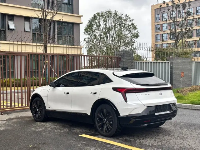 Buick E4 — Фото автомобиля 17