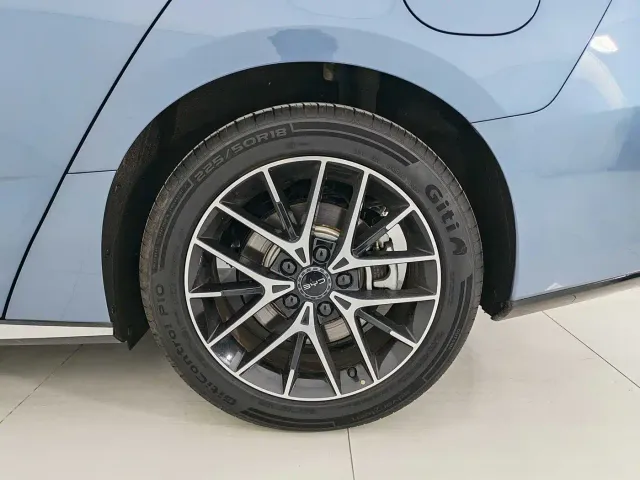 BYD Seal — Фото автомобиля 16