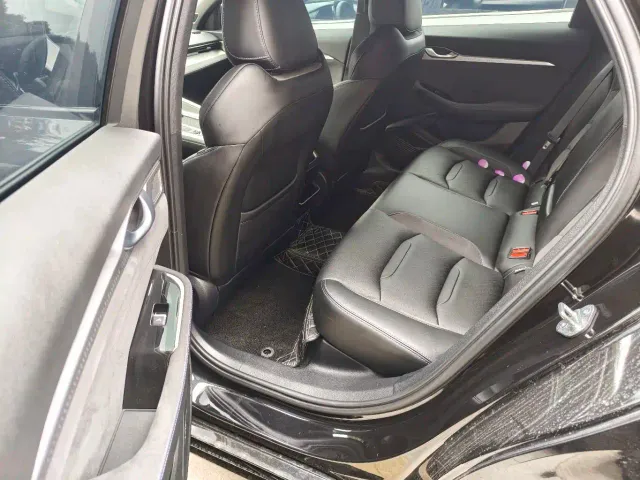 Geely Xingrui — Фото автомобиля 10