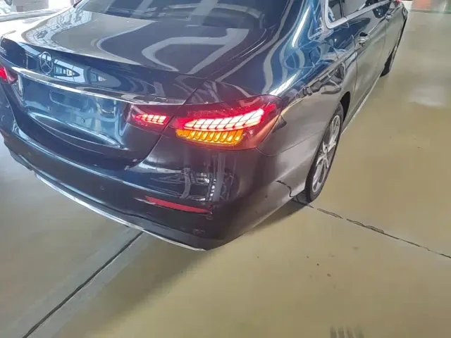 Mercedes-Benz E-Class — Фото автомобиля 7