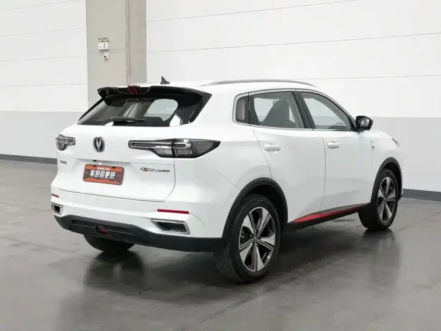 Changan CS55 Plus — Фото автомобиля 2