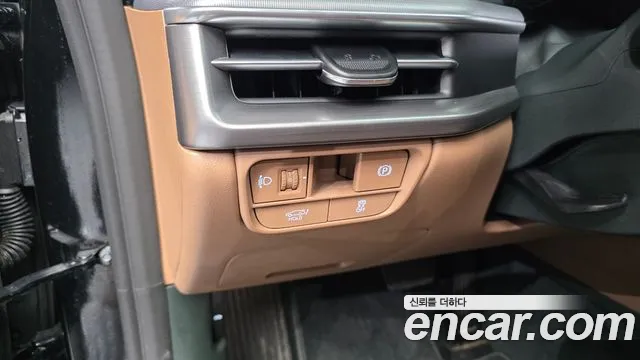 Hyundai Grandeur GN7 — Фото автомобиля 28