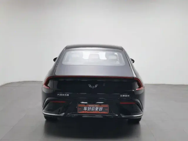 Wuling Starlight — Фото автомобиля 4
