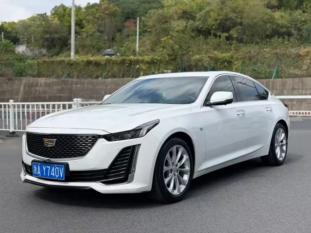 Фотография автомобиля — Cadillac CT5