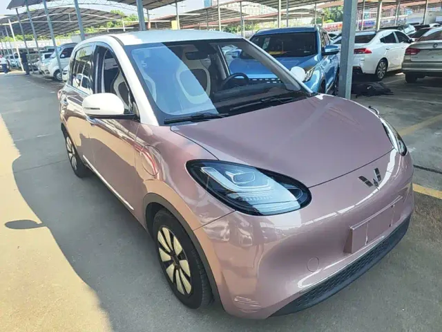 Wuling Bingo — Фото автомобиля 3