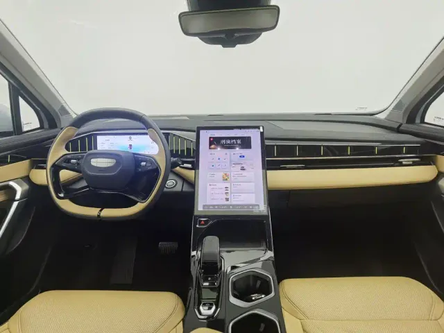 Geely Boyue L — Фото автомобиля 5