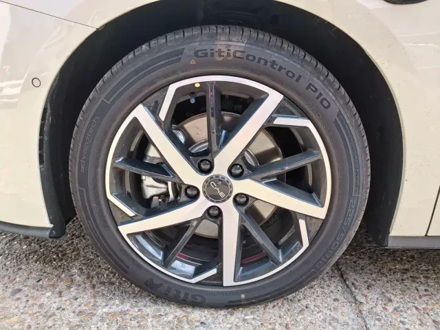 BYD Seal 07 DM-i — Фото автомобиля 4