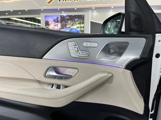 Mercedes-Benz GLE-Class — Фото автомобиля 11