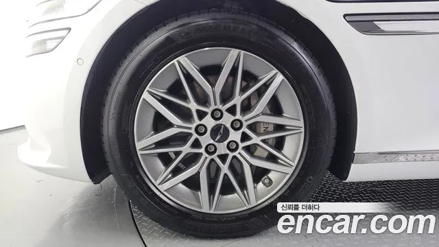 Genesis G80 RG3 — Фото автомобиля 5