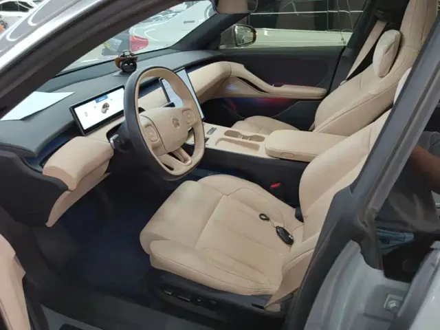 Nio ET5 Touring — Фото автомобиля 14