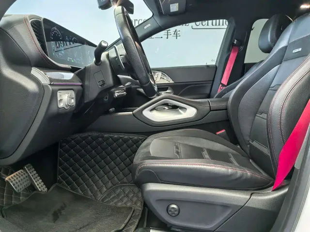 Mercedes-Benz GLE Coupe AMG — Фото автомобиля 12