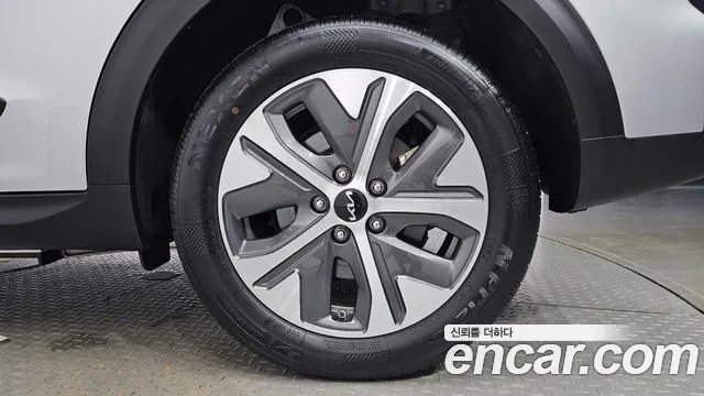 Kia Niro Niro Plus Earth — Фото автомобиля 5